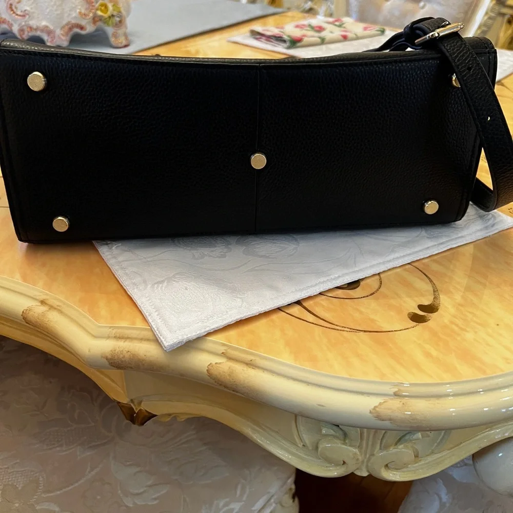 Qiwang bag satchel pockets